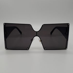 *NEW* SQUARE BLACK SUNGLASSES